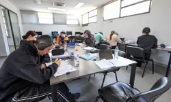 Mersin'de okuma salonları gençlere eğitimde destek sunuyor