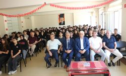 Of Fen Lisesi'nde şiir dinletisi düzenlendi
