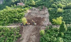 Ordu'da heyelan nedeniyle kapanan yol ulaşıma açıldı