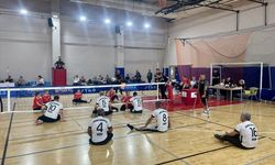 Oturarak voleybolda 1. Lig ve Süper Lig terfi müsabakaları Bolu'da devam ediyor