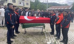 Rize'de kurtarma çalışmasında ölen AFAD görevlisi Bolu'da defnedildi