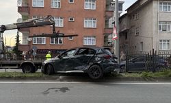 Rize'de otomobille kamyonetin çarpıştığı kazada 5 kişi yaralandı