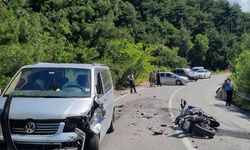 Samsun'da minibüsle çarpışan motosikletin sürücüsü hayatını kaybetti