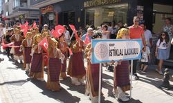 Sinop'ta öğrenciler Halk Oyunları Şenliği'nde hünerlerini sergiledi