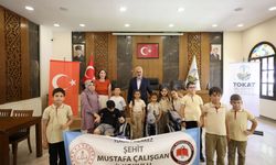 Tokat Belediyesinin sıfır atık kampanyası kapsamında alınan tekerlekli sandalyeler teslim edildi