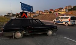 Türkeli'de hafif ticari araçla otomobilin çarpıştığı kazada bir kişi yaralandı