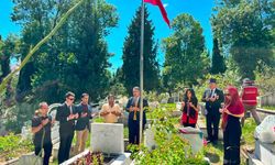 ŞEHİT PİYADE ER ÖZCAN MEZARI BAŞINDA ANILDI