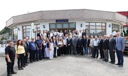 VALİ, GAZETECİLERİ MİSAFİR ETTİ