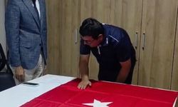 BAYRAK HUZURUNDA YEMİN EDİP MEMURİYETİNE BAŞLADI