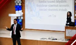 Ağrı'da sağlık çalışanlarına iletişim eğitimi