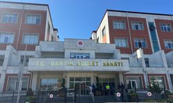Bartın'da 13 yaşındaki çocuğa cinsel istismar davasında sanıklar hakim karşısına çıktı
