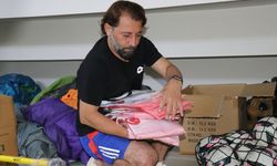 Futbol kulübünün hem başkanlığını hem antrenörlüğünü hem de malzemeciliğini yapıyor