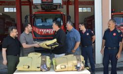 İtfaiyeye verilen koruyucu kıyafetler yeni itfaiyecilerin eğitiminde kullanılacak