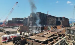 İzmir Aliağa'da yakıt tankeri yangınına hızlı müdahale