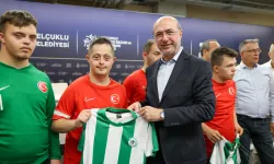 Konya'da Başkan Pekyatırmacı Down Sendromlu Milli Takımla buluştu