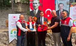 Oğuzlar'da ceviz üreticilerine koruyucu ekipman ve gübre desteği