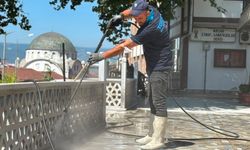 Tokat Belediyesi ekipleri, Niksar'da tarihi alanlarda temizlik çalışması yaptı