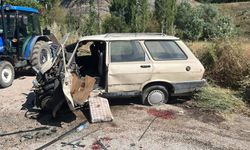 Tokat'ta kamyonet ile otomobilin çarpıştığı kazada 2 kişi yaralandı