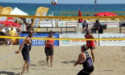 Uluslararası Pro Beach Tour Grand Slam Voleybol Turnuvası'nın Sinop etabı sürüyor