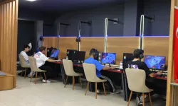 Ankara Keçiören'de gençler 'espor'la buluştu