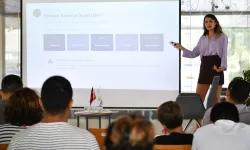Beylikdüzü'nde geleceğin iletişim becerileri konuşuldu