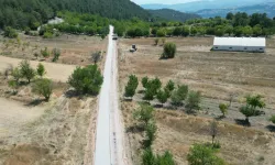 Bursa Keles'te yollar hem yenileniyor, hem genişliyor