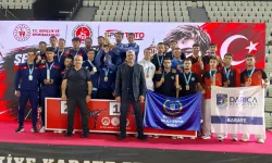 Bursalı sporcular madalyaları topluyor