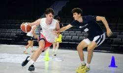 Çayırova'da, geleceğin basketbolcuları seçmelerde ter döktü