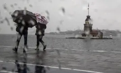 İstanbul Valiliği uyardı... Yağışlı sistem geliyor, sıcaklıklar 4 ila 6 derece düşecek