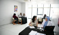 Kocaeli Çayırova'da Gençlik Merkezi öğrencileri üniversiteli oldu
