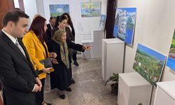 81 YAŞINDA İKİNCİ RESİM SERGİSİNİ AÇTI