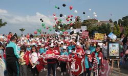 UÇURTMALAR GAZZELİ ÇOCUKLAR İÇİN GÖKYÜZÜNDE SÜZÜLDÜ