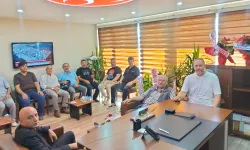 Edirne'de Yesevi Hareketi Derneği'nden MHP'ye 'hayırlı olsun' ziyareti