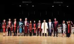 ERÜ'de lisansüstü mezuniyet sevinci yaşandı