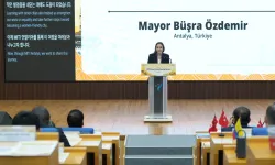 Antalya'nın akıllı şehir uygulamaları Seul'de tanıtıldı