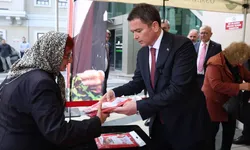 Bursa Osmangazi'de bayrak sevgisi farkındalıkla buluştu