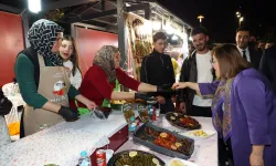 Gaziantep'te Başkan Şahin'den GastroAntep stantlarına yakın ilgi