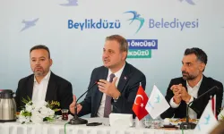 İstanbul Beylikdüzü'nde yerel basına 18 aylık hizmet brifingi