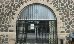 İzmir'de 2 bin yıllık Zeus heykel başı ele geçirildi