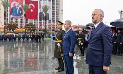 İzmir'de Cumhuriyet coşkusu başladı