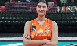 Karmen Aksoy Eczacıbaşı Peron İstanbul'da