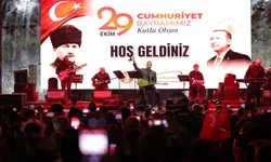 Keçiören'de Cumhuriyet coşkusuna Uğur Işılak konseri