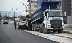 Manisa Büyükşehir'den Soma'da 3 kilometrelik asfalt çalışması
