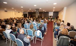 Narlıdere 3. Yaş Üniversitesi'nde de ilk ders zili