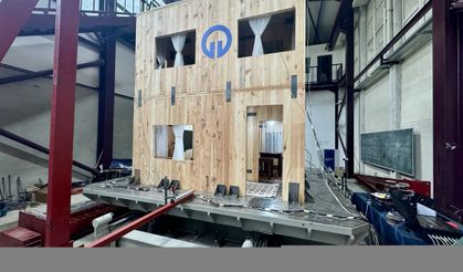 Trabzon'da, "Yeni Nesil Yerli ve Milli Ahşap Yapılarda Deprem Testi Deneyi" yapıldı