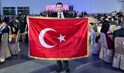 Dünya birincisi olan Türk akademisyen ödülünü TUSAŞ şehitlerine adadı