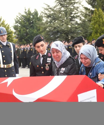 Kastamonu'da görevi başında kalp krizi sonucu ölen Uzman Çavuş Kolukısa için tören düzenlendi