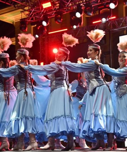 Manisa'da festival coşkusuna renkli etkinlik