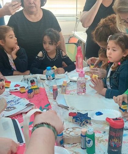 ‘Minik Eller Büyük Hayaller’ Projesi İzmir’de tüm hızıyla sürüyor