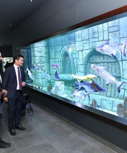 Ortahisar Belediye Başkanı Kaya, Tünel Akvaryum ve Kuş Parkı'nı inceledi